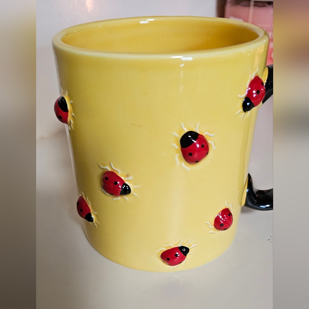 Department 56 Hand painted Lady Bug Bowl And Mug Set- New - Picture 5 of 10